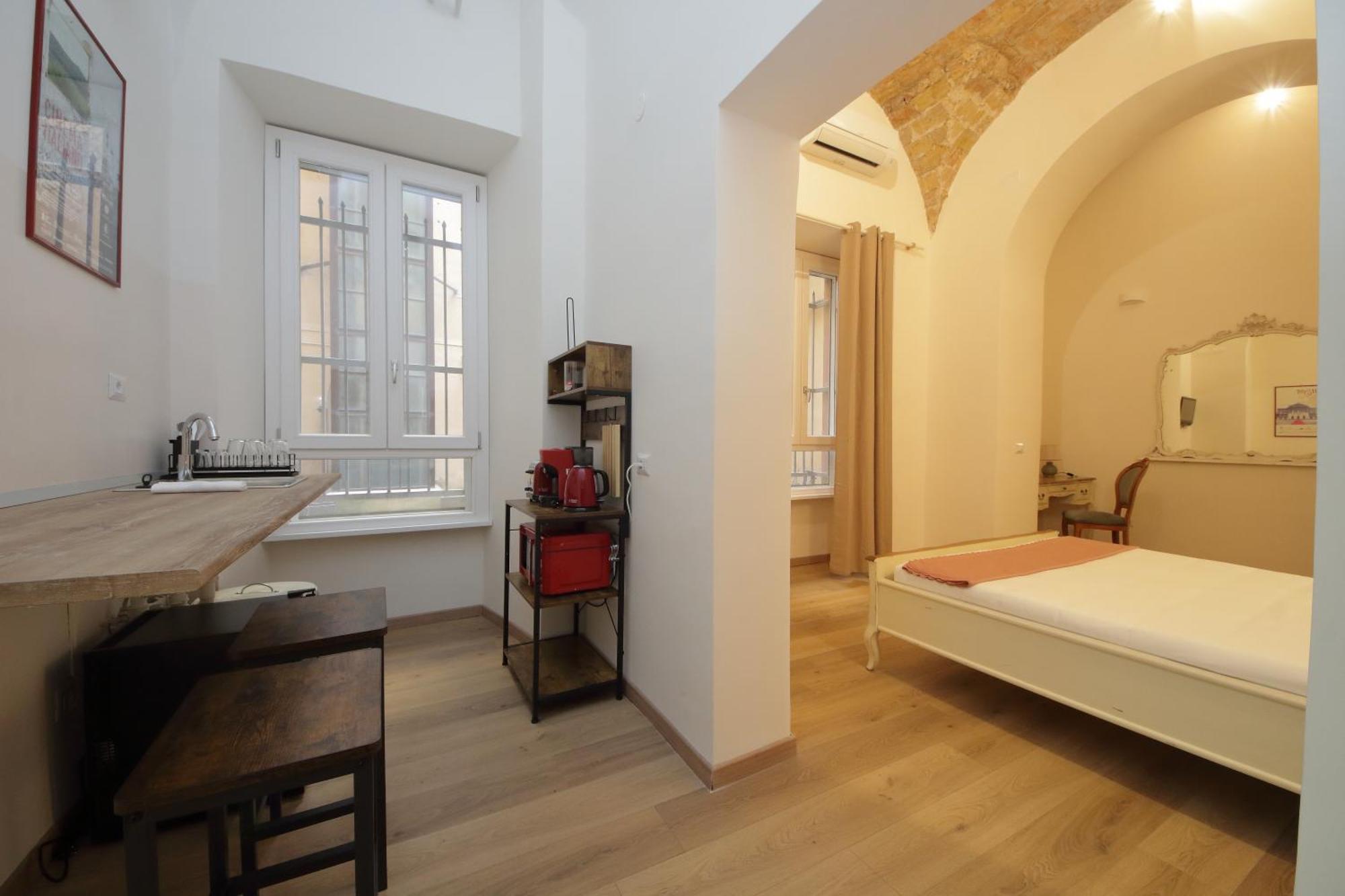 Ych-lovely Near Termini Station Apartment Rom